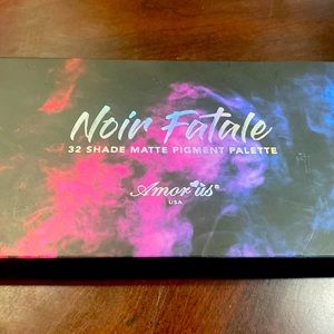 Noir Fatale Amor Us Eyeshadow Palette